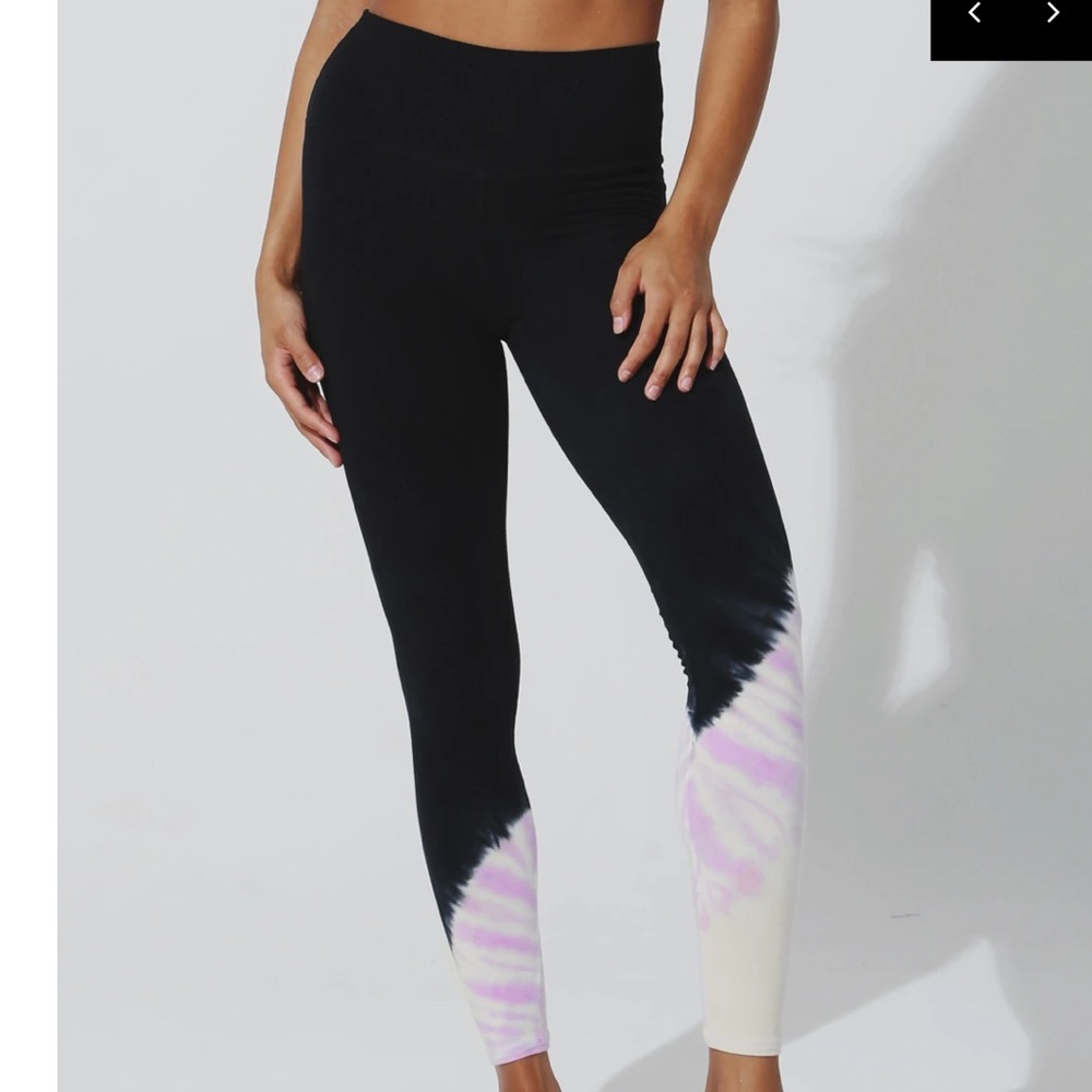 Electric Rose leggings